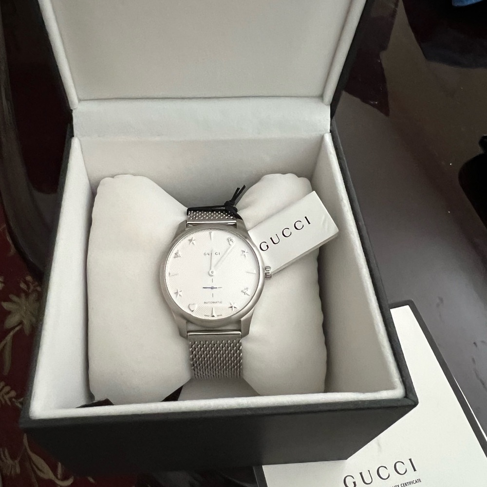 Brand New Unisex Gucci Watch. Automatic, never worn.